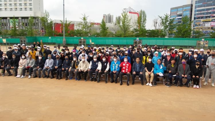 "흥으로, 테니스로, 인하로!" '제1회 인하...